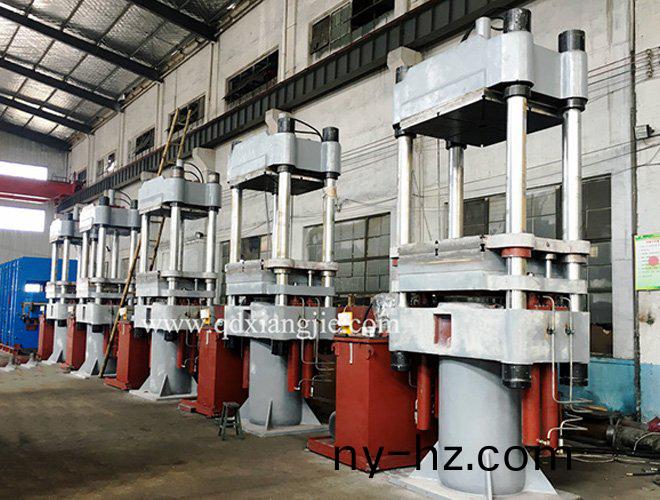 柱(zhu)式(shi)硫化機(jī)